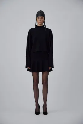 CASHMERE CROP SWEATER IN GLOSSY BLACK