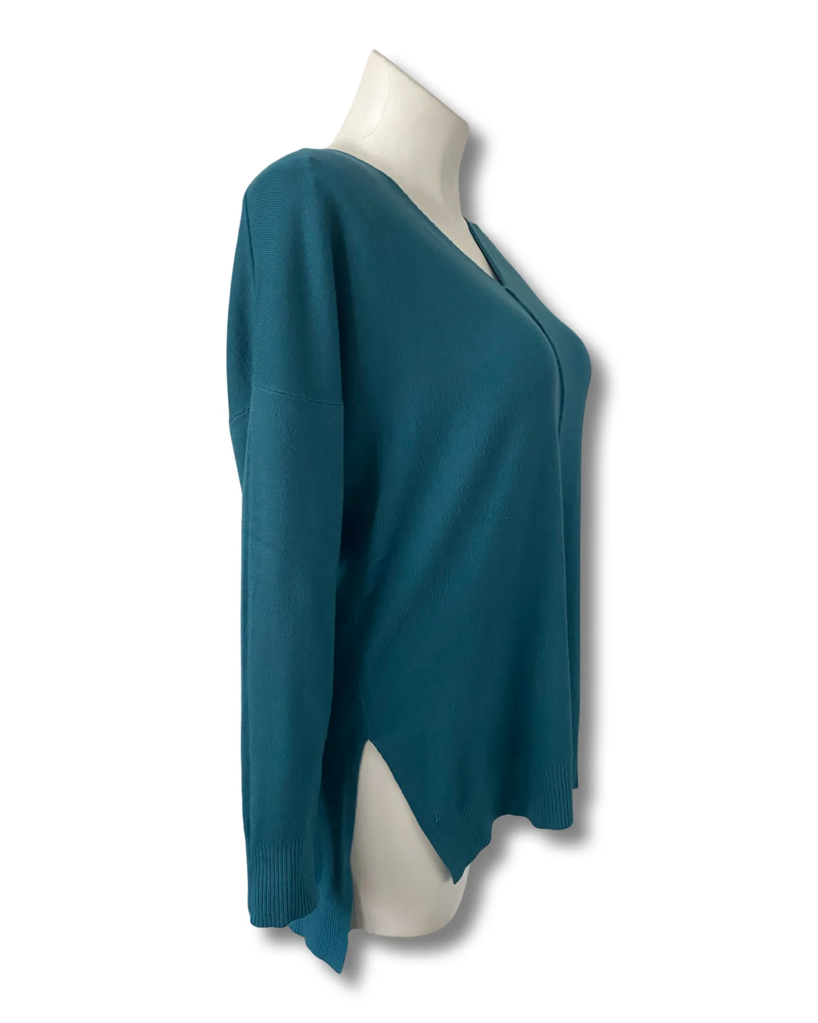 V-Neck Center Seam Viscose Sweater Teal