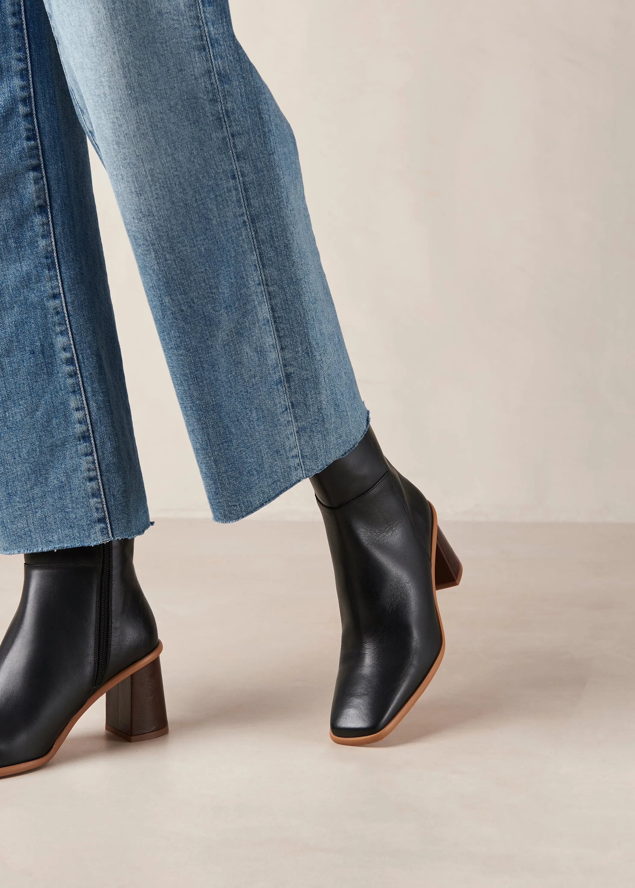 West Vintage Boots Black
